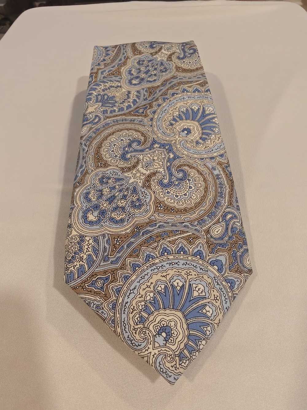 Chaps Blue and Brown Paisley Silk Tie